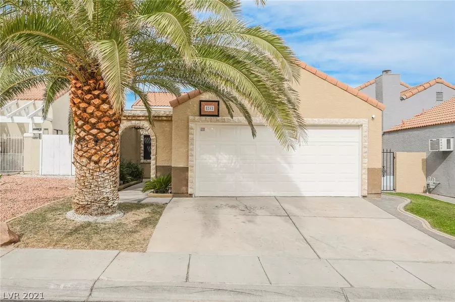 8248 Abercrombe Way, Las Vegas, NV 89145