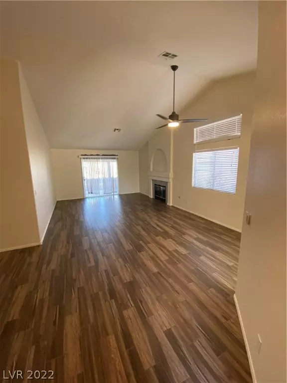 Las Vegas, NV 89147,7422 Exotic Plum Avenue