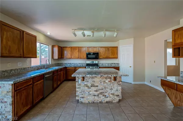 North Las Vegas, NV 89031,2104 Royal Antilles Court