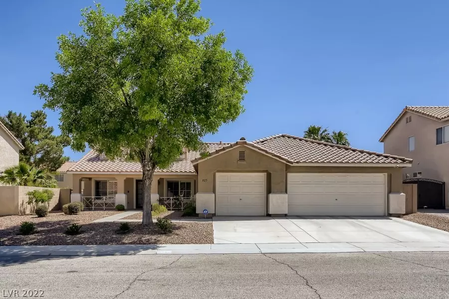 825 Copper Moon Lane, North Las Vegas, NV 89031