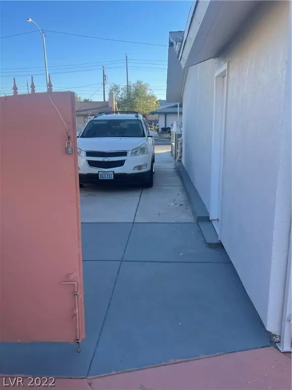 Las Vegas, NV 89122,5824 Willard Street