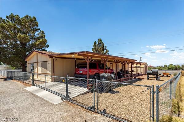 230 W Comstock Circle, Pahrump, NV 89048