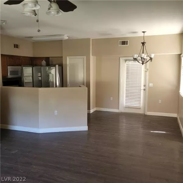 Las Vegas, NV 89122,3400 Cabana Drive #1055