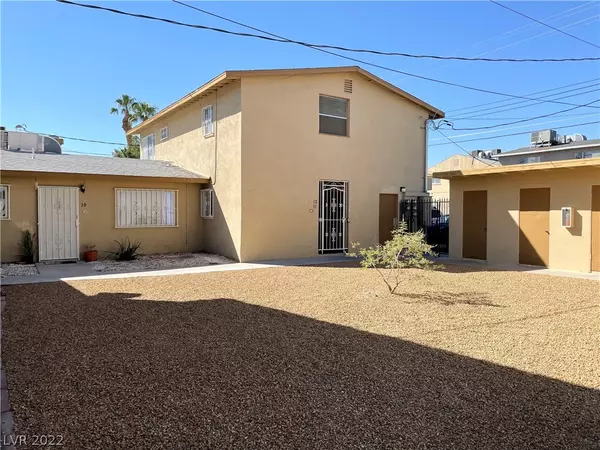 Las Vegas, NV 89119,3851 Daisy Street #11