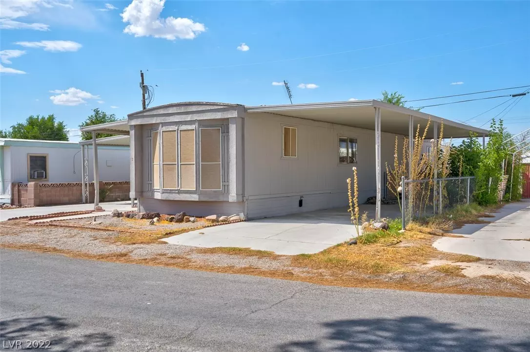 Pahrump, NV 89048,220 W Bonnie Clair Court