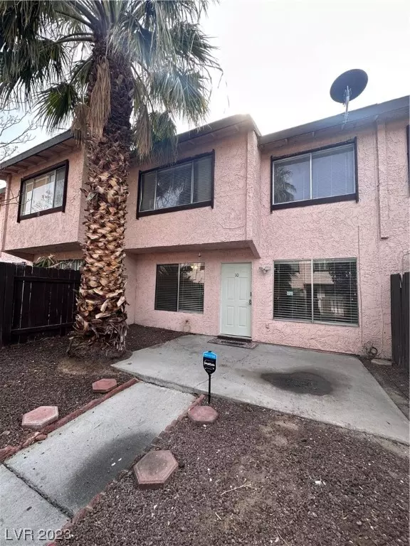 Las Vegas, NV 89119,4338 Caliente Street #10