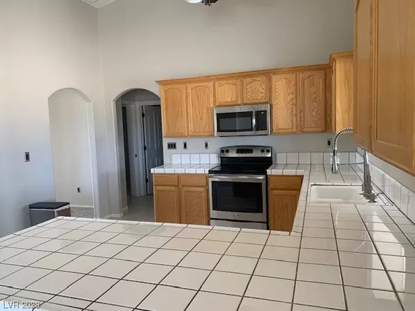 Pahrump, NV 89060,1201 Rabbit Court