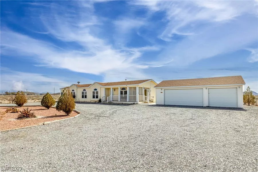 2121 Traci Street, Pahrump, NV 89048