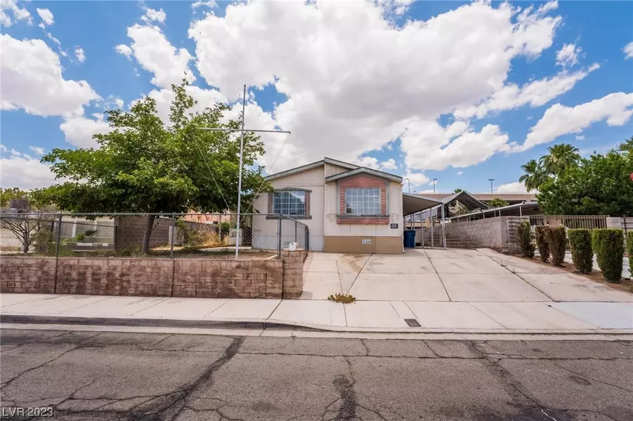 3589 Montego Drive, Las Vegas, NV 89121