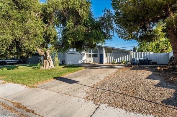 1655 Commanche Drive, Las Vegas, NV 89169