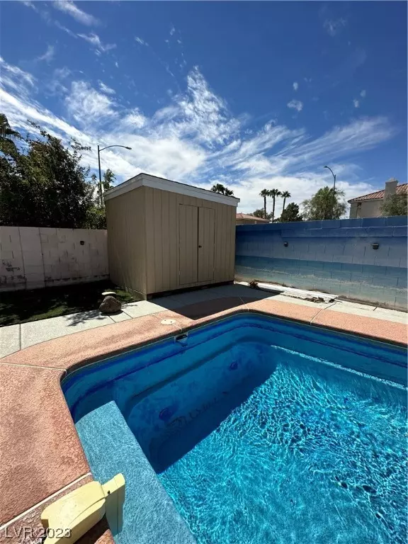 Las Vegas, NV 89183,9803 Silver Lasso Street