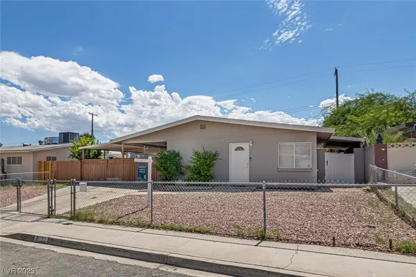 Las Vegas, NV 89108,5221 Apple Valley Lane