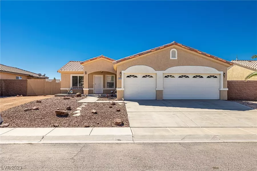 5805 E Badlands Lane, Pahrump, NV 89061