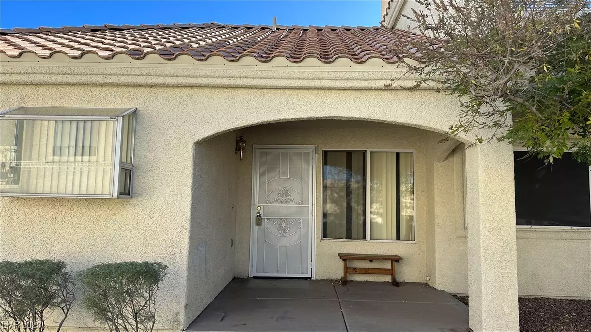 Henderson, NV 89015,645 Anne Lane #645