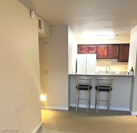 Las Vegas, NV 89103,5008 River Glen Drive #136