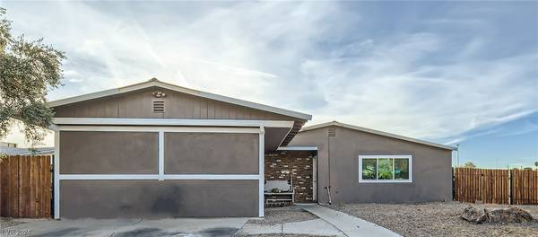 1102 Arapaho Way, Boulder City, NV 89005