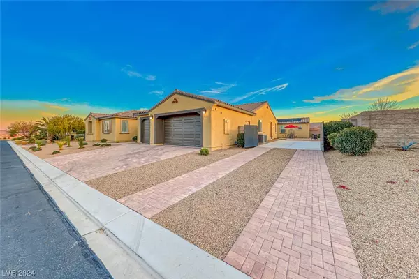 Las Vegas, NV 89113,8255 River Rim Court