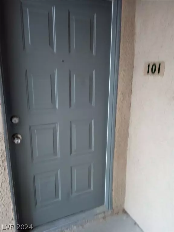 Las Vegas, NV 89107,221 Mission Catalina Lane #101