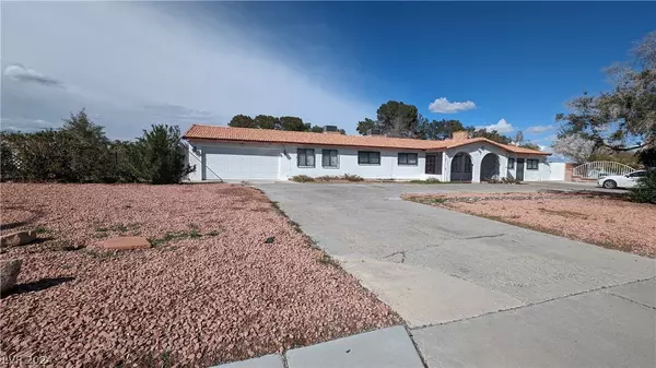 2822 E Russell Road,  Las Vegas,  NV 89120