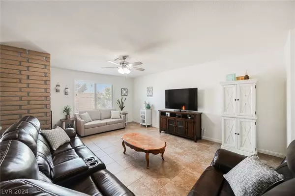 Henderson, NV 89002,413 Sunburst Drive