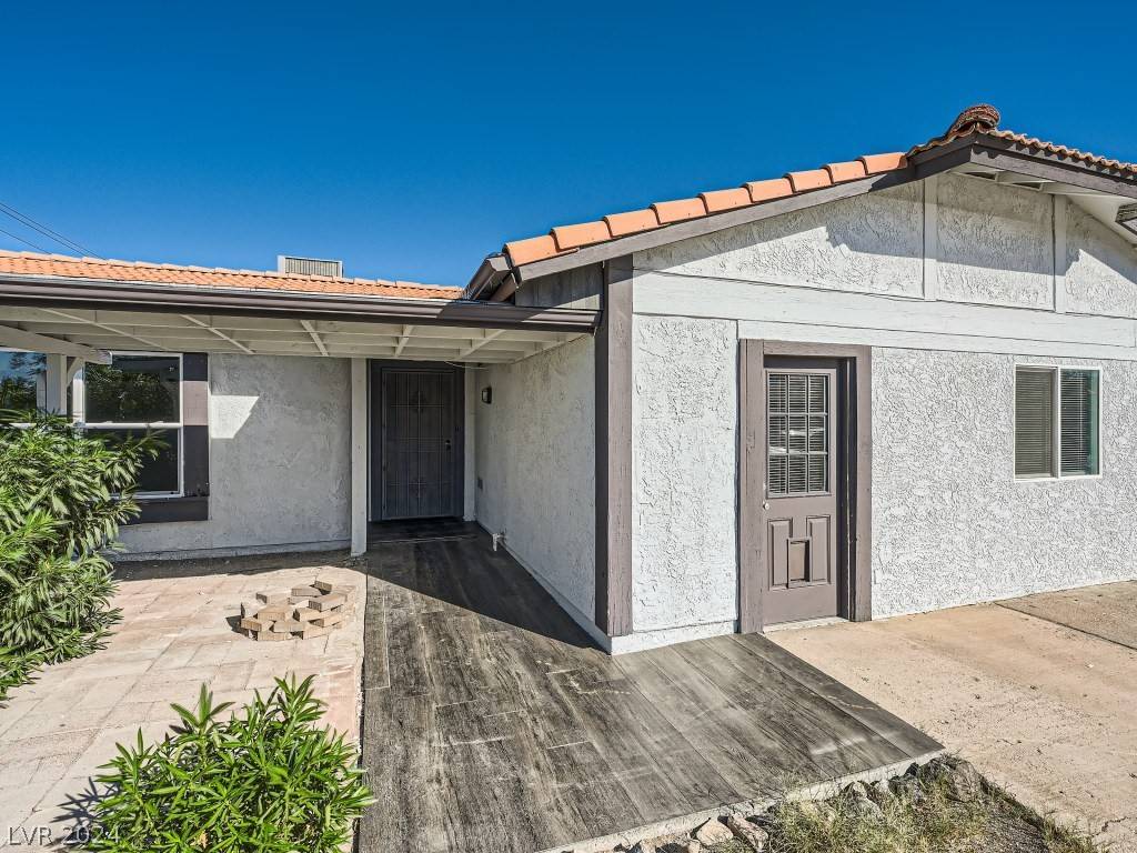 390 Tangerine Court, Henderson, NV 89015