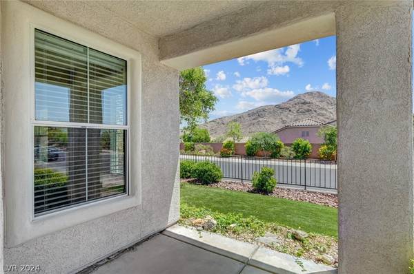 Las Vegas, NV 89129,10452 Cook Bluff Avenue