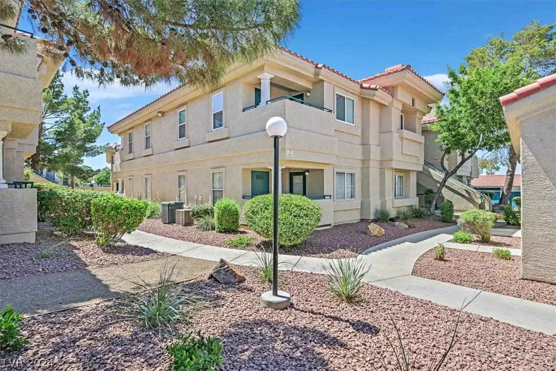 Henderson, NV 89014,395 Manti Place #395