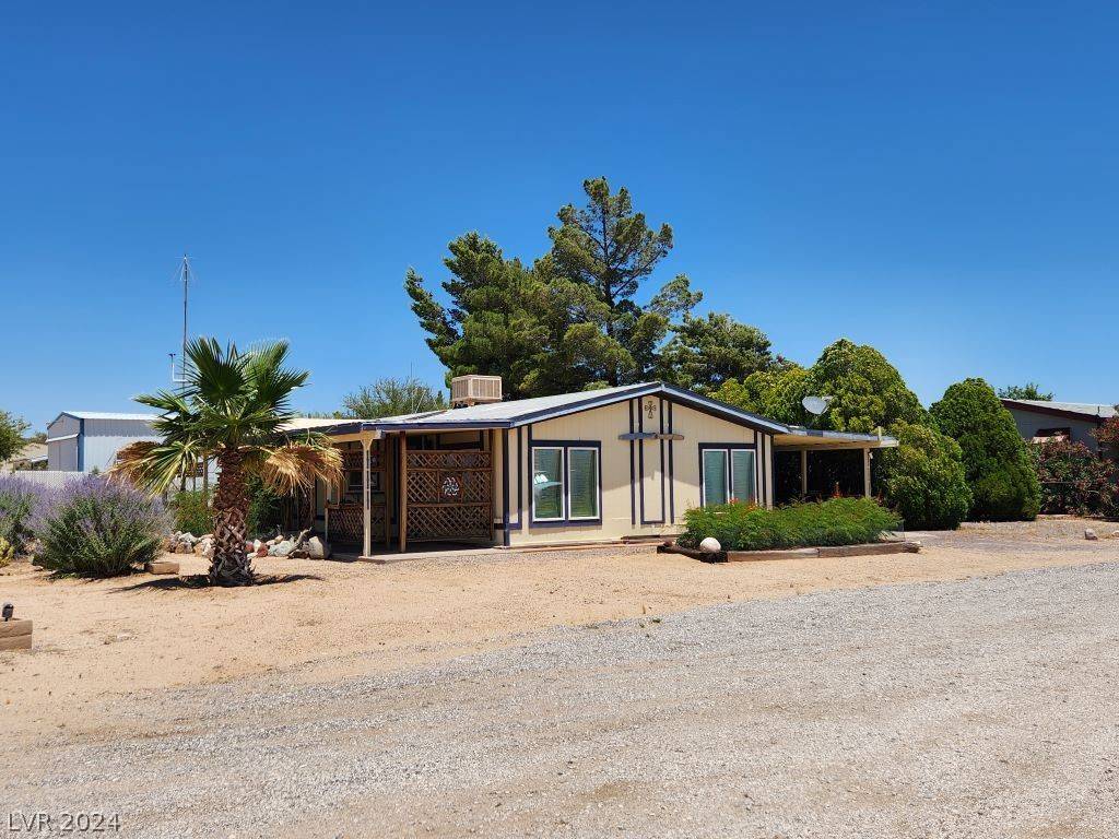 33 Comanche Trail, Cal-nev-ari, NV 89039