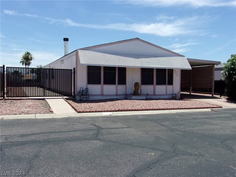 1701 Esquina Street, Laughlin, NV 89029