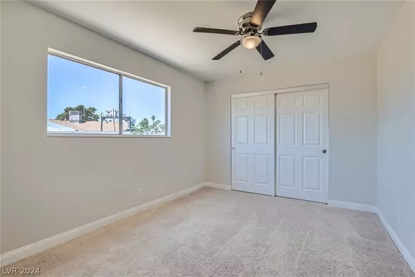 Las Vegas, NV 89119,5435 Stirrup Street