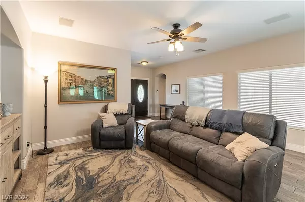 Las Vegas, NV 89143,8428 Teton Crest Place