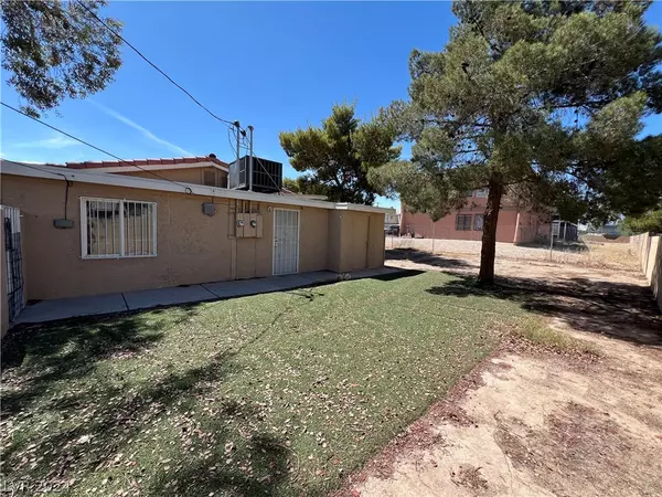 Las Vegas, NV 89115,1706 Breckenwood Court