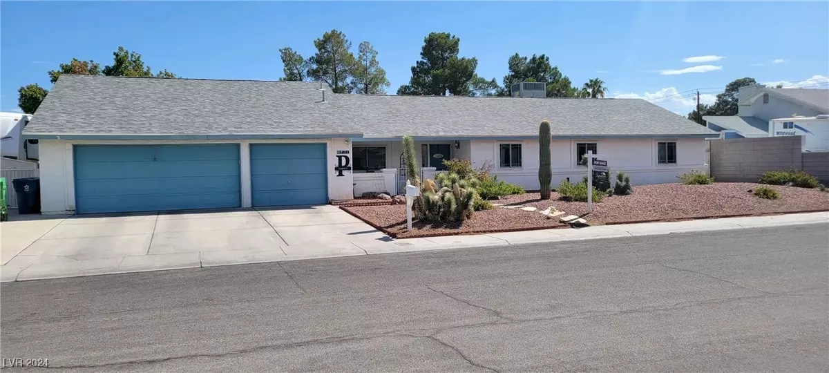 Las Vegas, NV 89108,6751 Rocking Horse Avenue