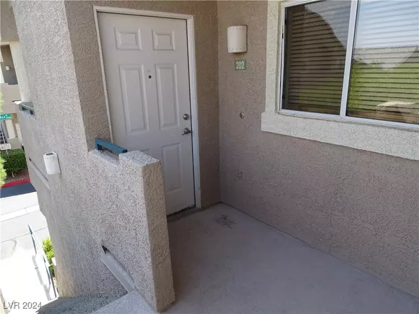 Las Vegas, NV 89117,2101 Jade Creek Street #202