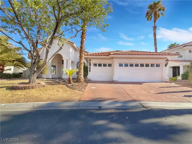 8060 Marbella Circle, Las Vegas, NV 89128