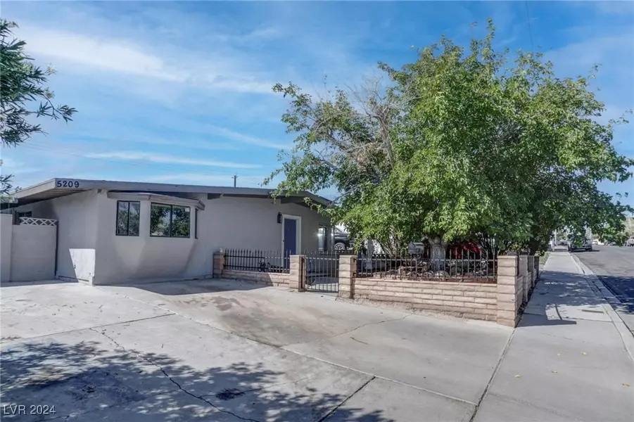 5209 Cannon Boulevard, Las Vegas, NV 89108