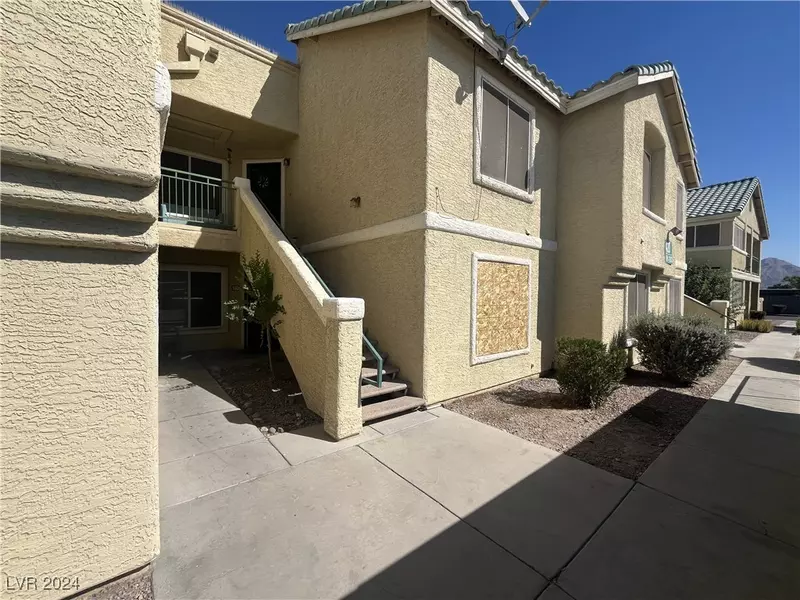 4200 Odoul Avenue #102, Las Vegas, NV 89110