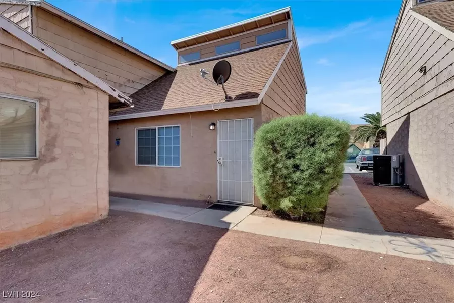 5128 Garden Lane #D, Las Vegas, NV 89119