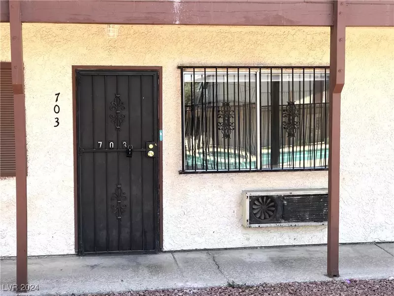 4955 JEFFREYS Avenue #703, Las Vegas, NV 89119