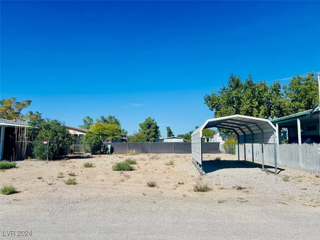 Pahrump, NV 89048,310 Ivy Lane