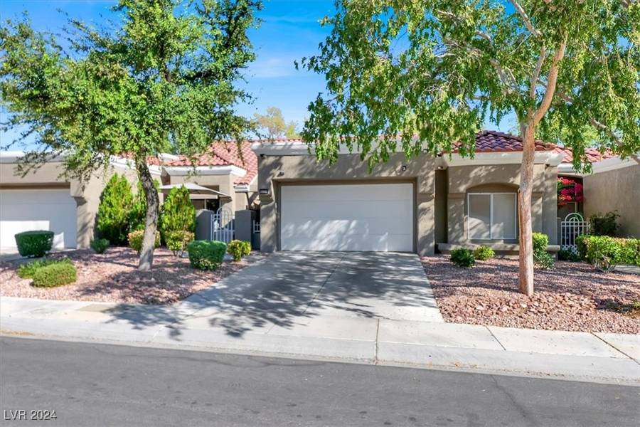 8620 Desert Holly Drive, Las Vegas, NV 89134