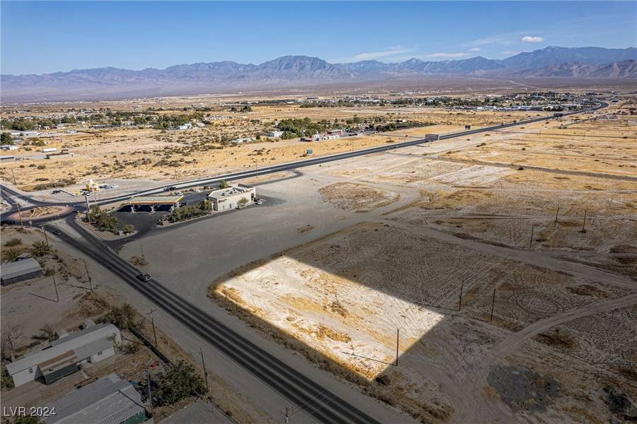 21 E Arizona Street, Pahrump, NV 89048