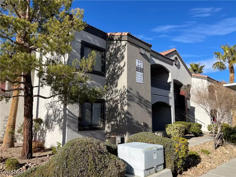 950 SEVEN HILLS Drive #2712, Henderson, NV 89052