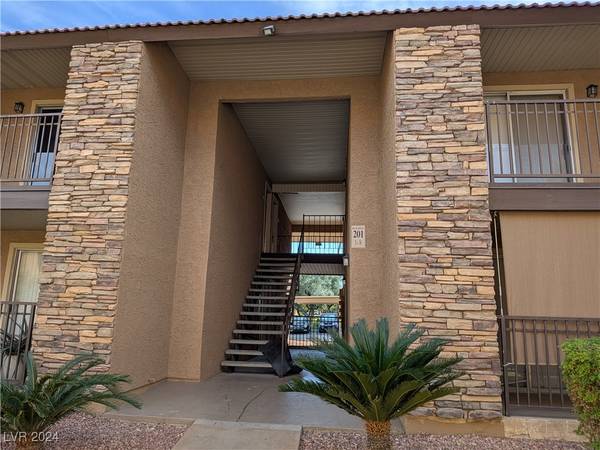 4941 River Glen Drive #8, Las Vegas, NV 89103