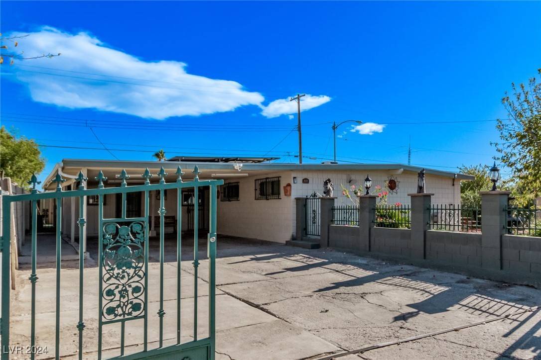 4640 Glenndavis Drive, Las Vegas, NV 89121