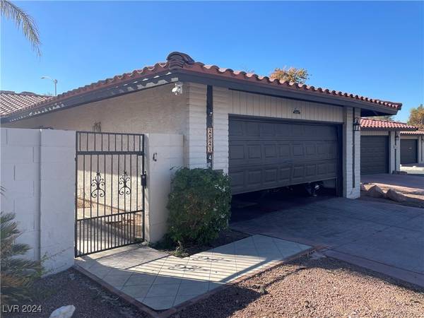 2521 Swan Lane, Las Vegas, NV 89121