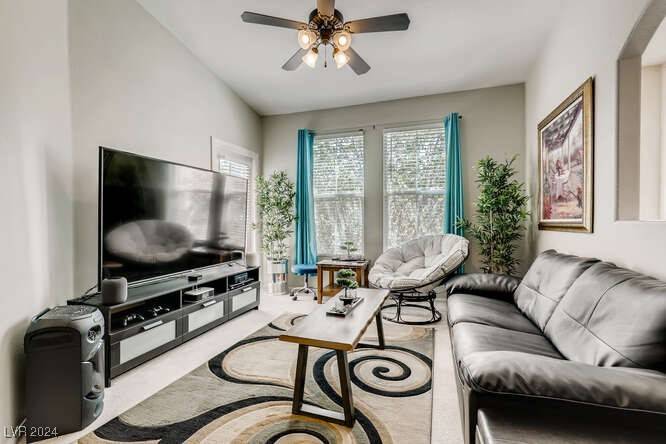 10001 Peace Way #2272, Las Vegas, NV 89147