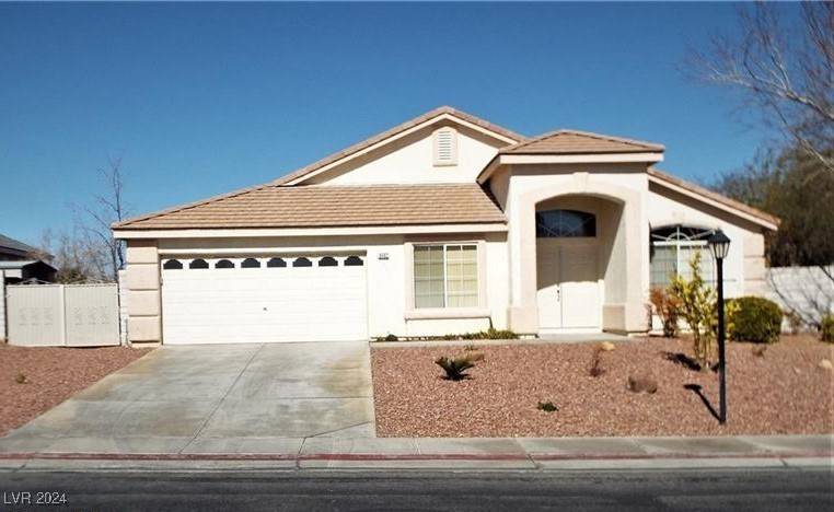 8492 Brody Marsh Avenue, Las Vegas, NV 89143