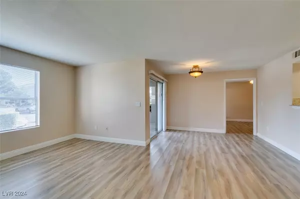 Las Vegas, NV 89118,5055 W Hacienda Avenue #1031