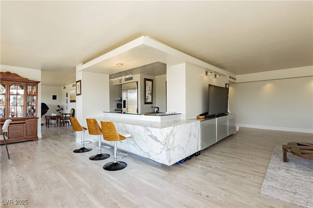 Las Vegas, NV 89109,3111 Bel Air Drive #4G